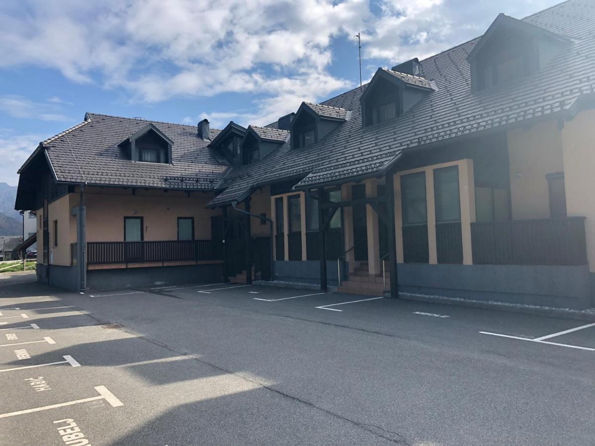 Appartement Sport & Sunny Cosy Alpine Retreat à Kranjska Gora Extérieur photo