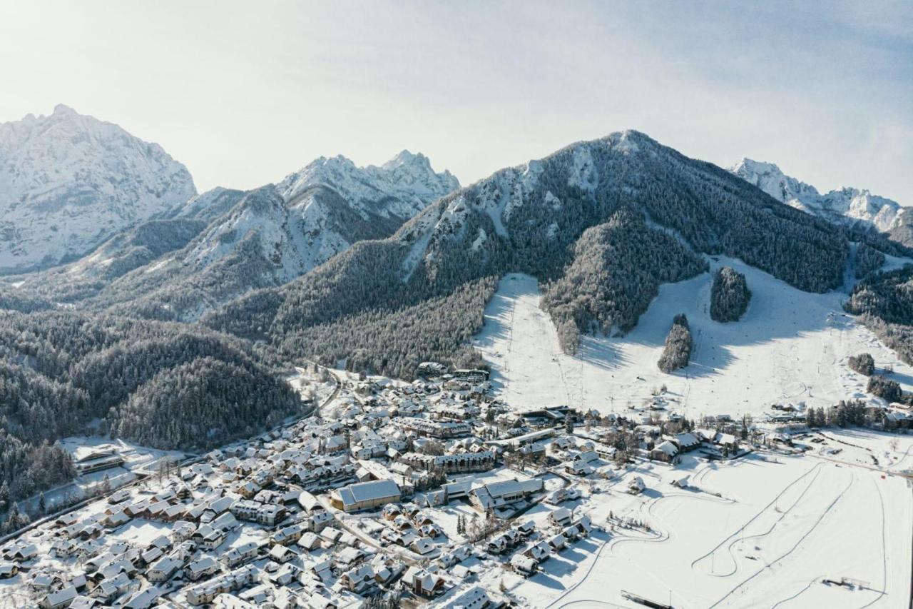 Appartement Sport & Sunny Cosy Alpine Retreat à Kranjska Gora Extérieur photo
